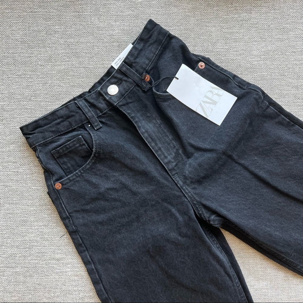 NWT Zara High Waisted Wide Leg Ripped Jeans, in Black, Size 32/0